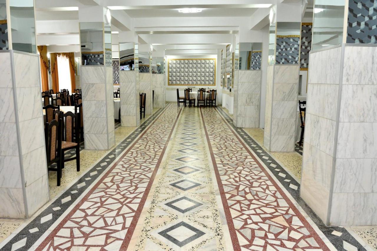 Caransebeş Casa Simescu I旅舍 外观 照片
