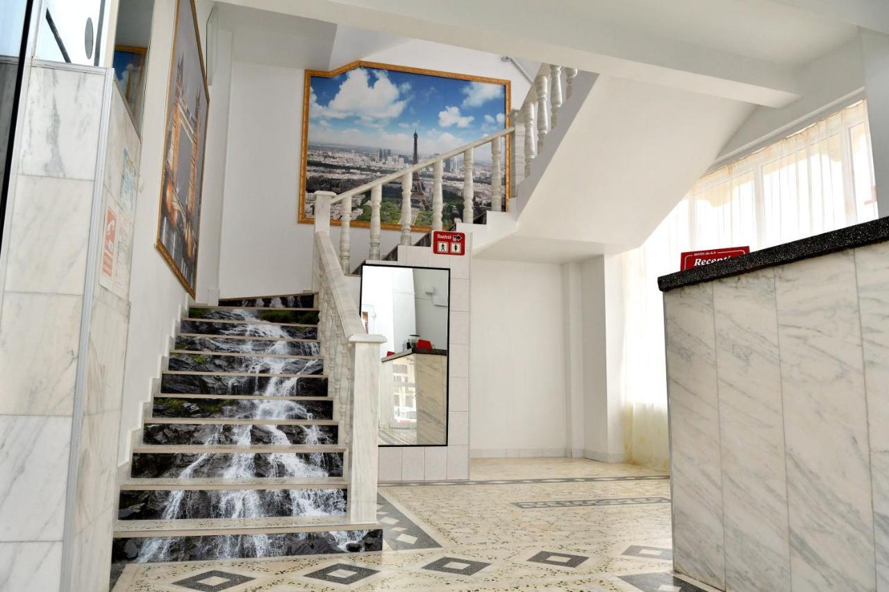 Caransebeş Casa Simescu I旅舍 外观 照片
