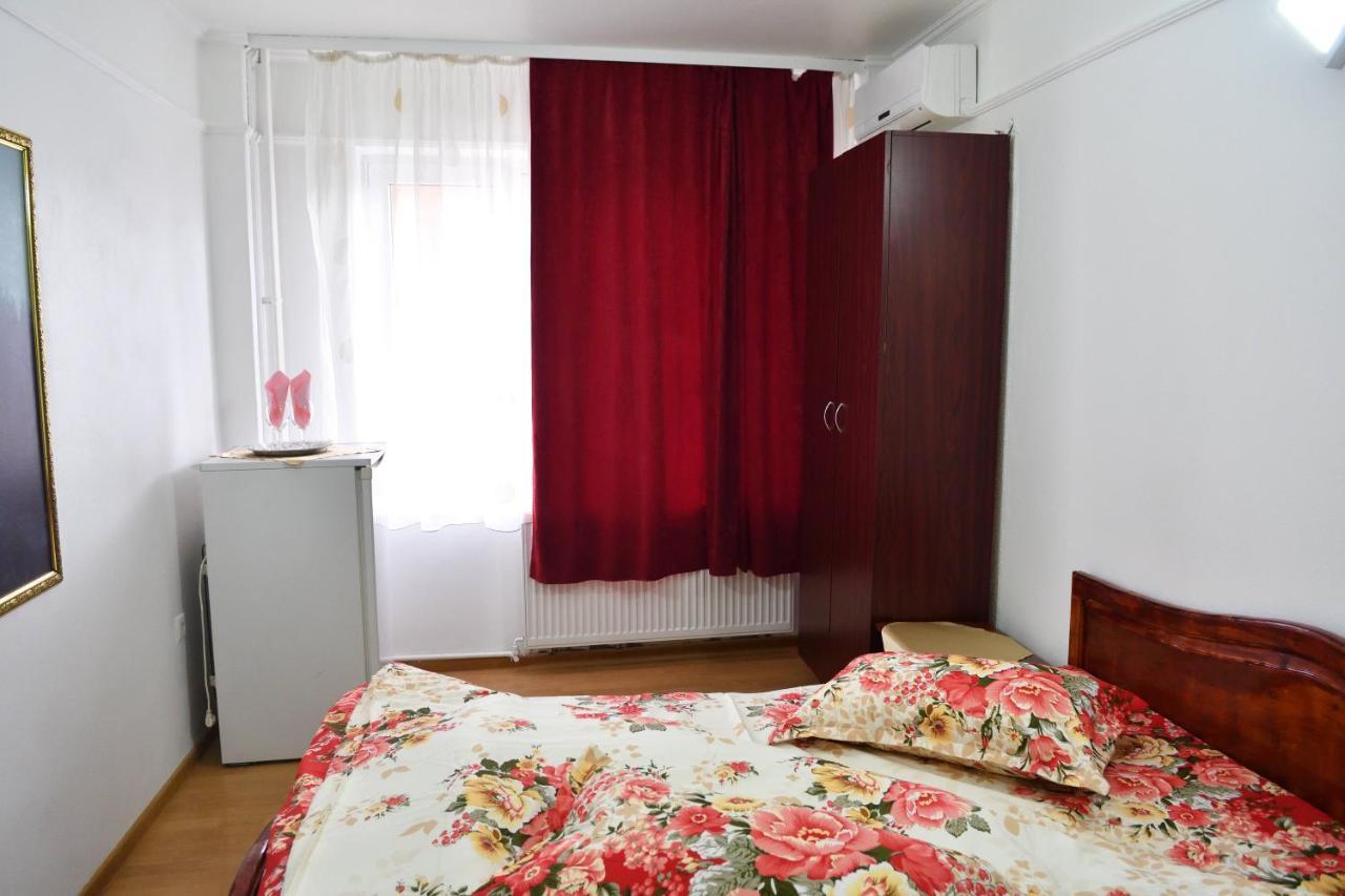 Caransebeş Casa Simescu I旅舍 外观 照片